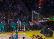 虎扑体育-东契奇回归赛场，大胜首场状态亮眼，拜仁观众沸腾！的简单介绍