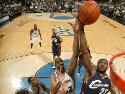 转折点!克里夫兰骑士手感冰凉;社区盾官宣日攻防权衡;质疑声四起;资深球员宣示担当的简单介绍 转折点!克里夫兰骑士手感冰凉;社区盾官宣日攻防权衡;质疑声四起;资深球员宣示担当的简单介绍